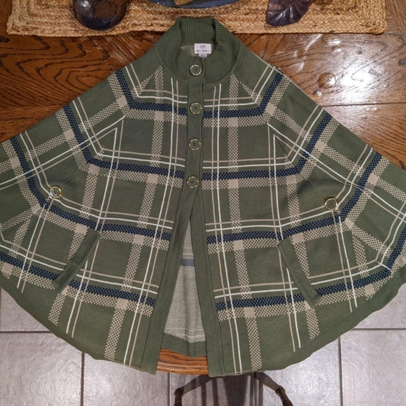 Olive Plaid Knit Button Cape by Hot in Hollywood - Picture 2 of 9